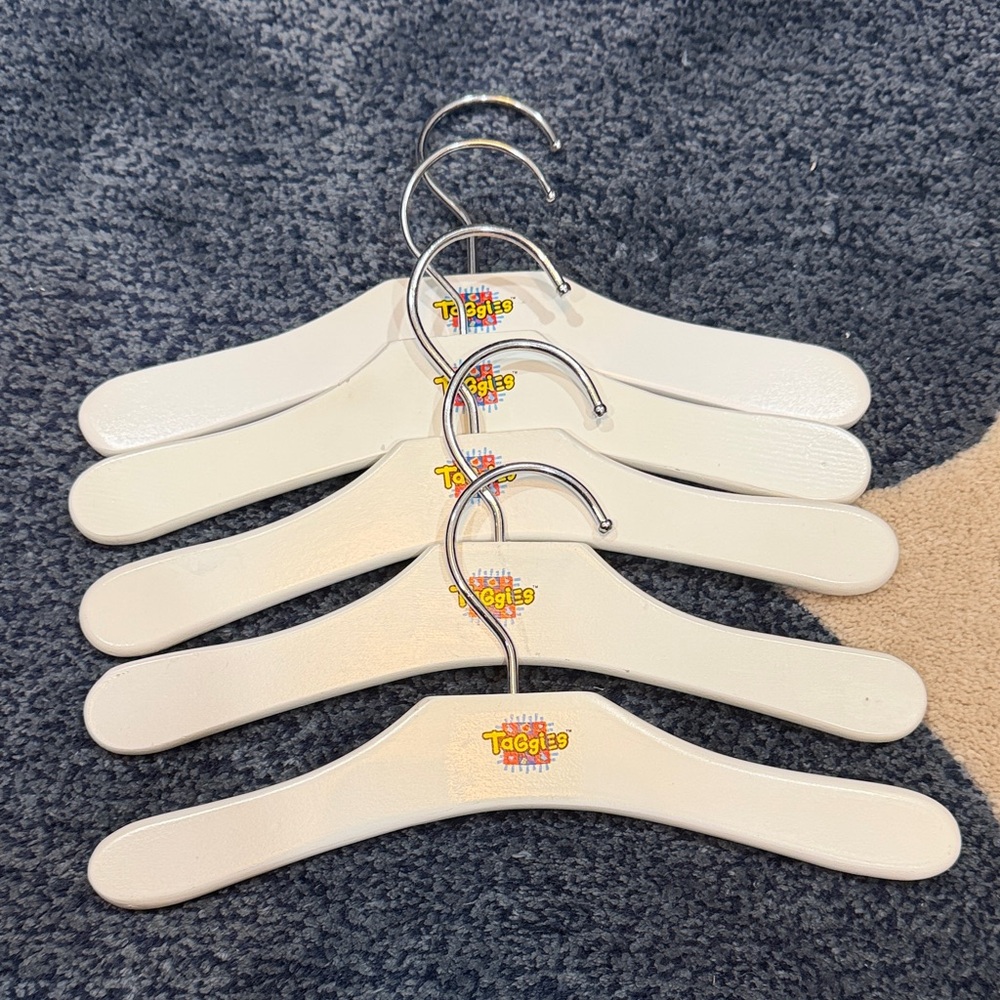 Taggies White Kids Hangers